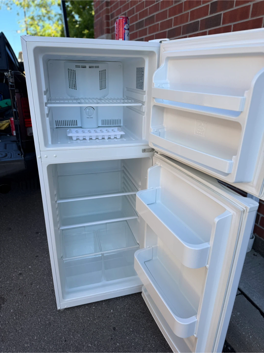 Frigidaire FFET1222QW White Refrigerator - photo 2
