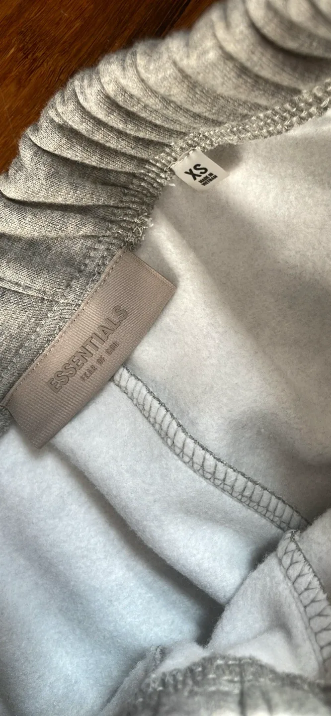 Dark oatmeal essentials pants image indicator(4)