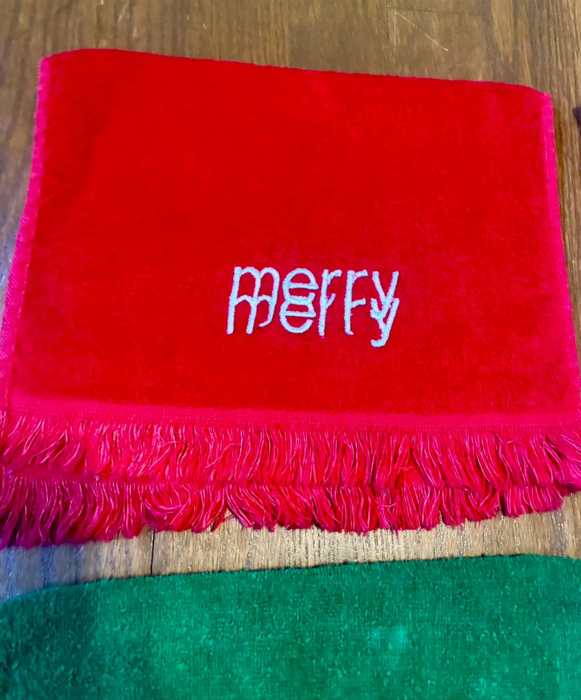 Set of 4 Christmas Hand Towels - Red & Green image indicator(2)