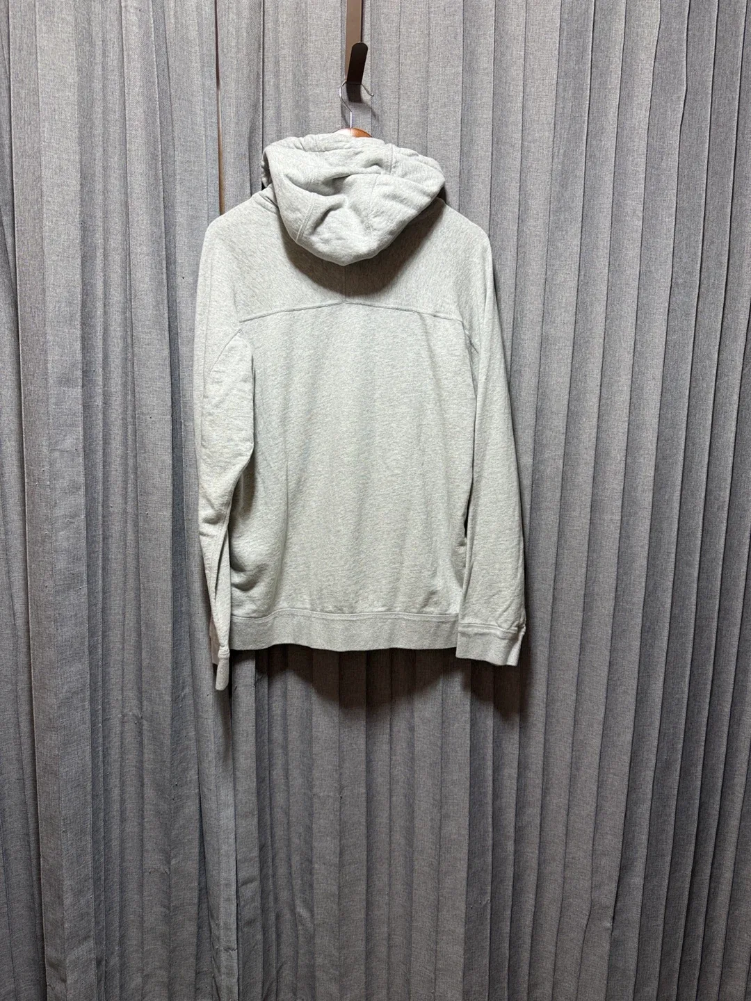 American Eagle Outfitters Grey Zip-Up Hoodie - Large image indicator(5)