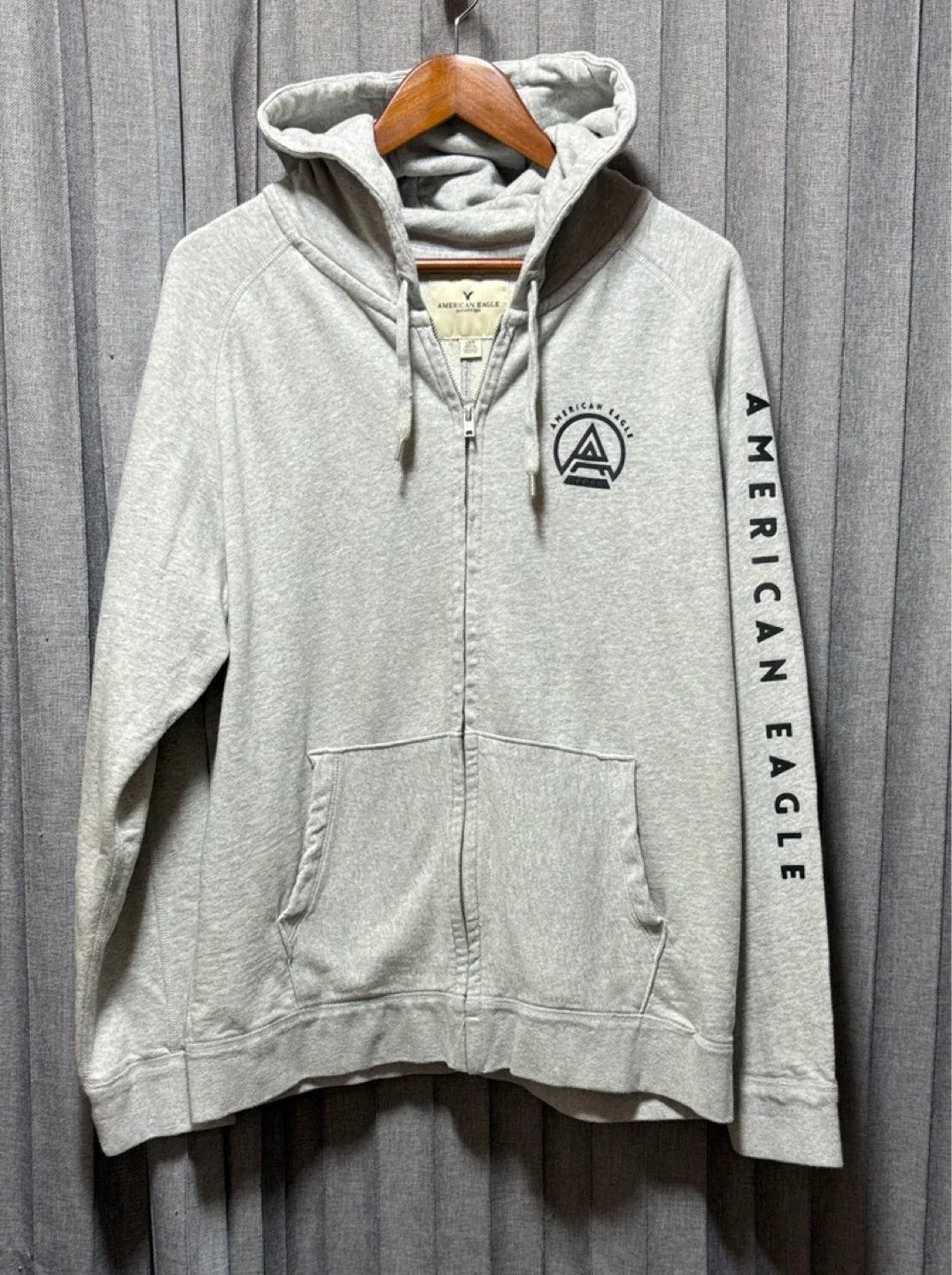 American Eagle Outfitters Grey Zip-Up Hoodie - Large image indicator(2)