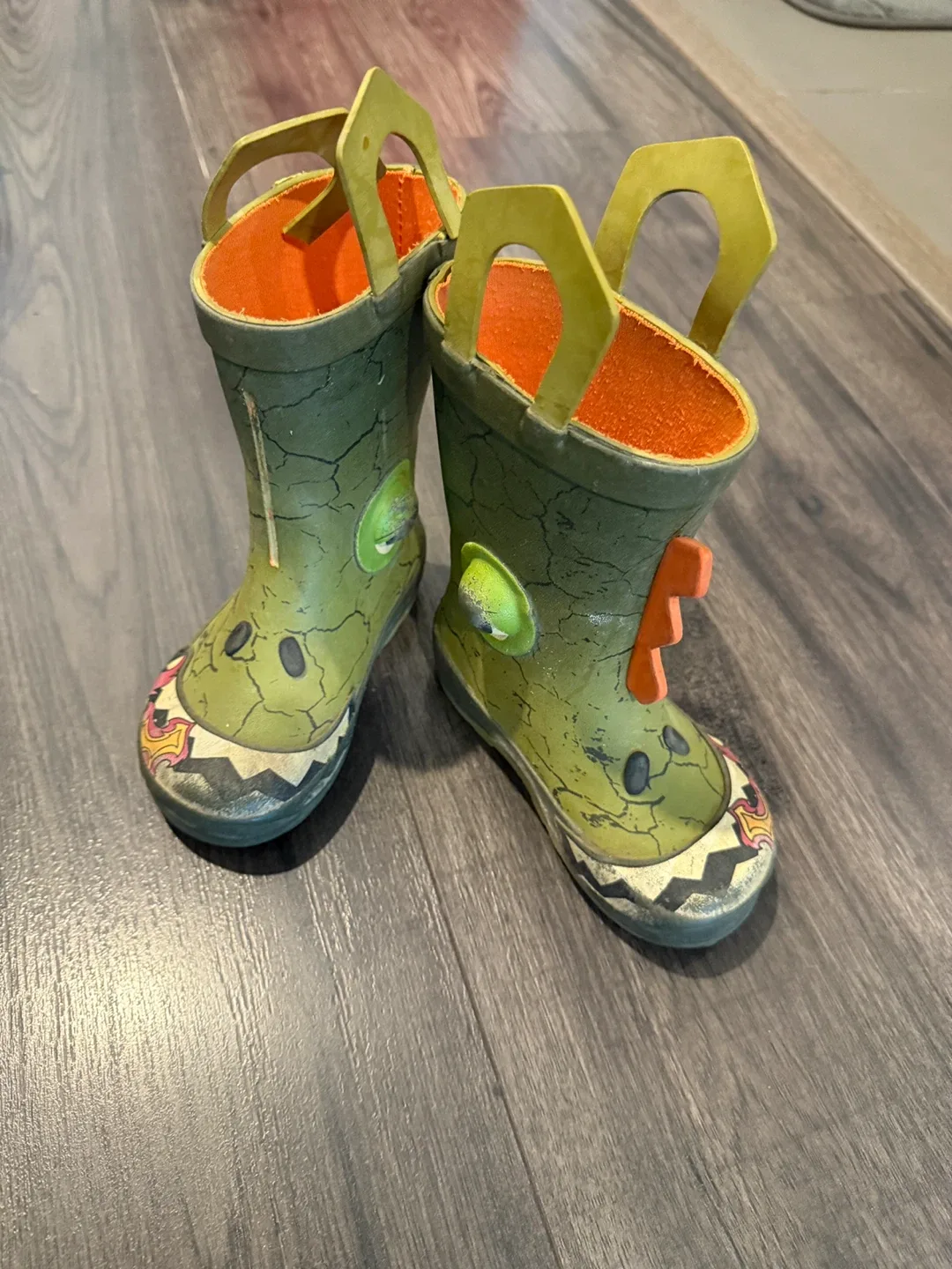 Kids Green Dinosaur Rain Boots size 6 thumbnail