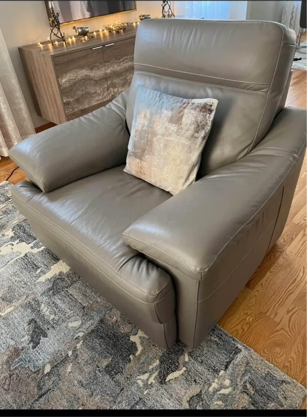 Natuzzi Gray Leather Reclining Sofa Set image indicator(2)