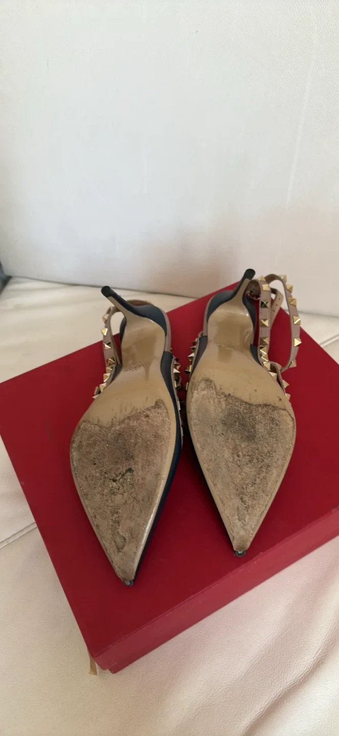 Valentino Garavani Rockstud Heels image indicator(3)