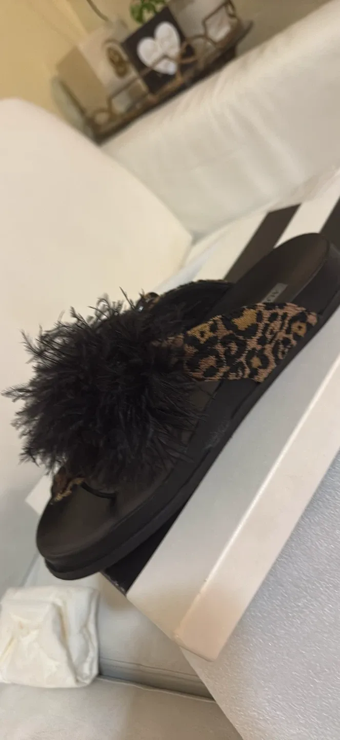 Aquazzura Black & Leopard Print Feather Slides image indicator(3)