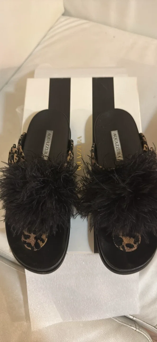 Aquazzura Black & Leopard Print Feather Slides image indicator(2)