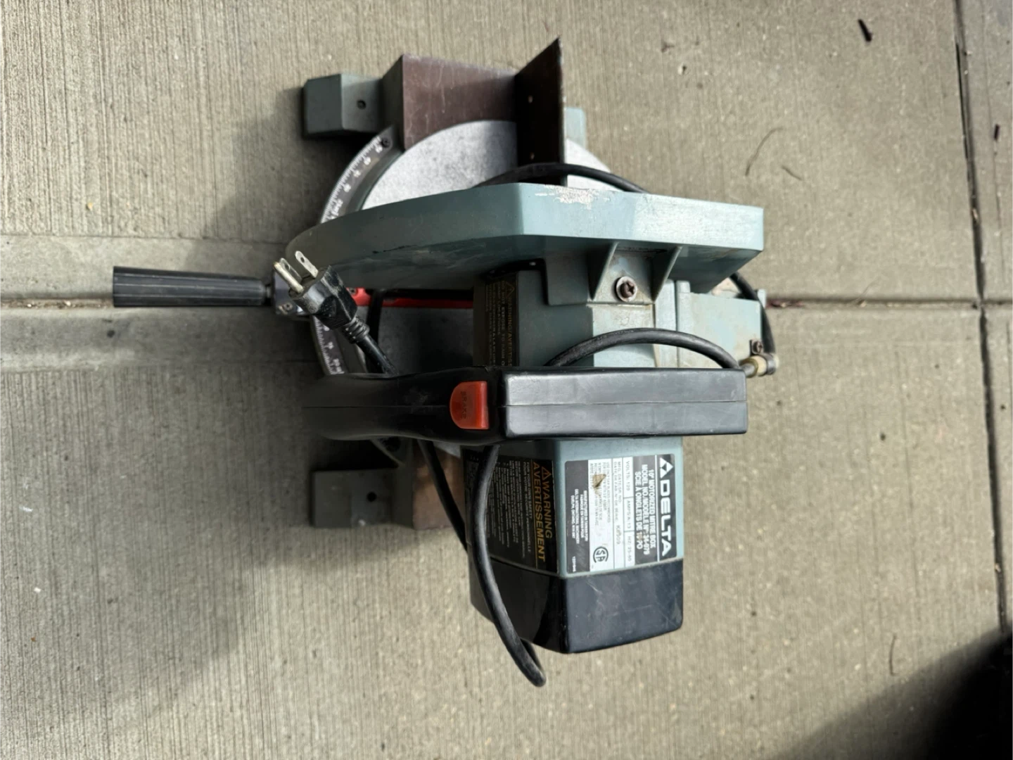 Delta 10" Motorized Mitre Box Saw 34-079 - photo 5