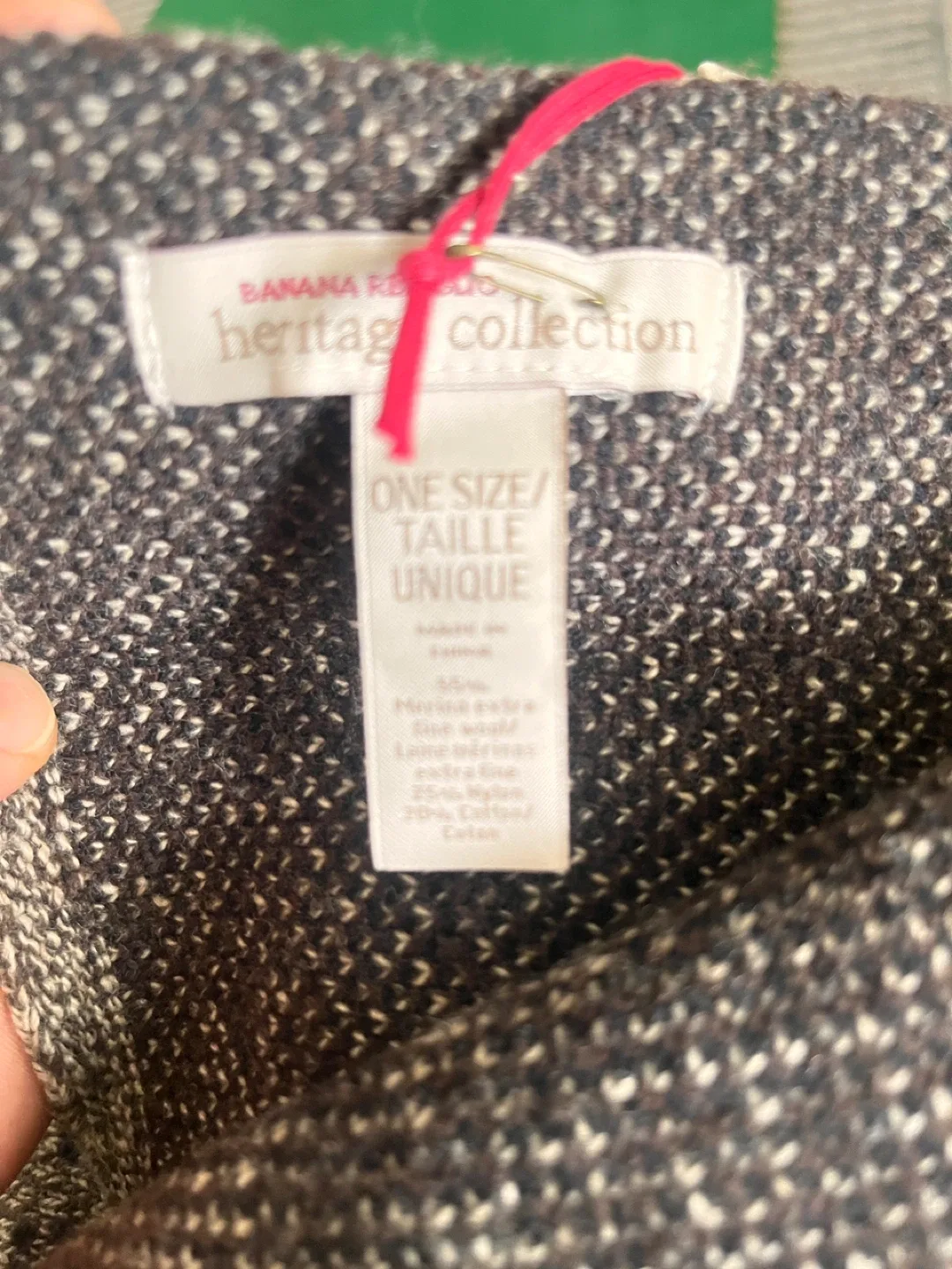 Banana Republic Heritage Collection Scarf - One Size image indicator(3)