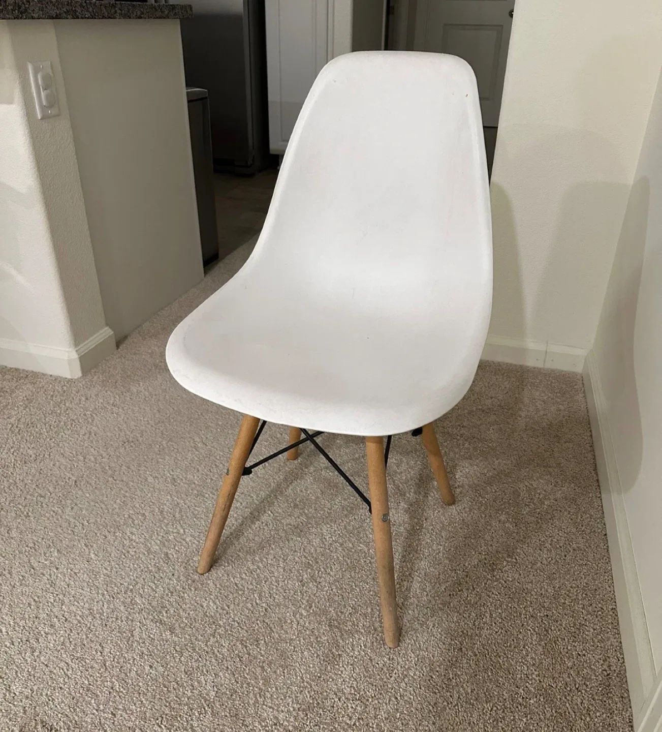 White Structure Chair thumbnail