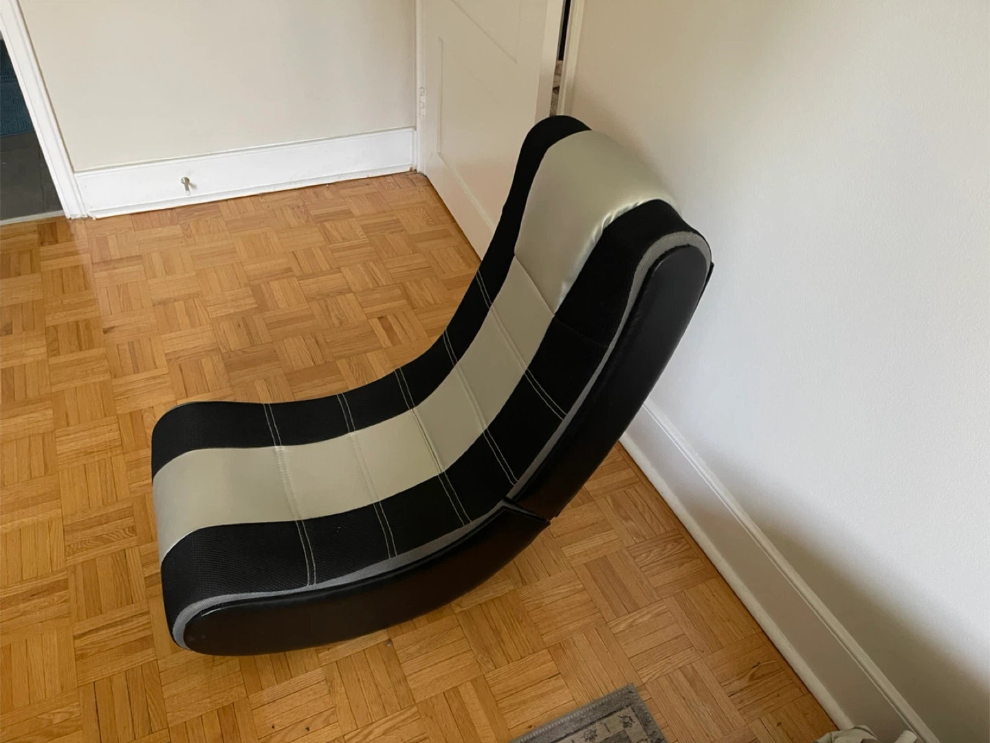 XRocker gaming chair - photo 3