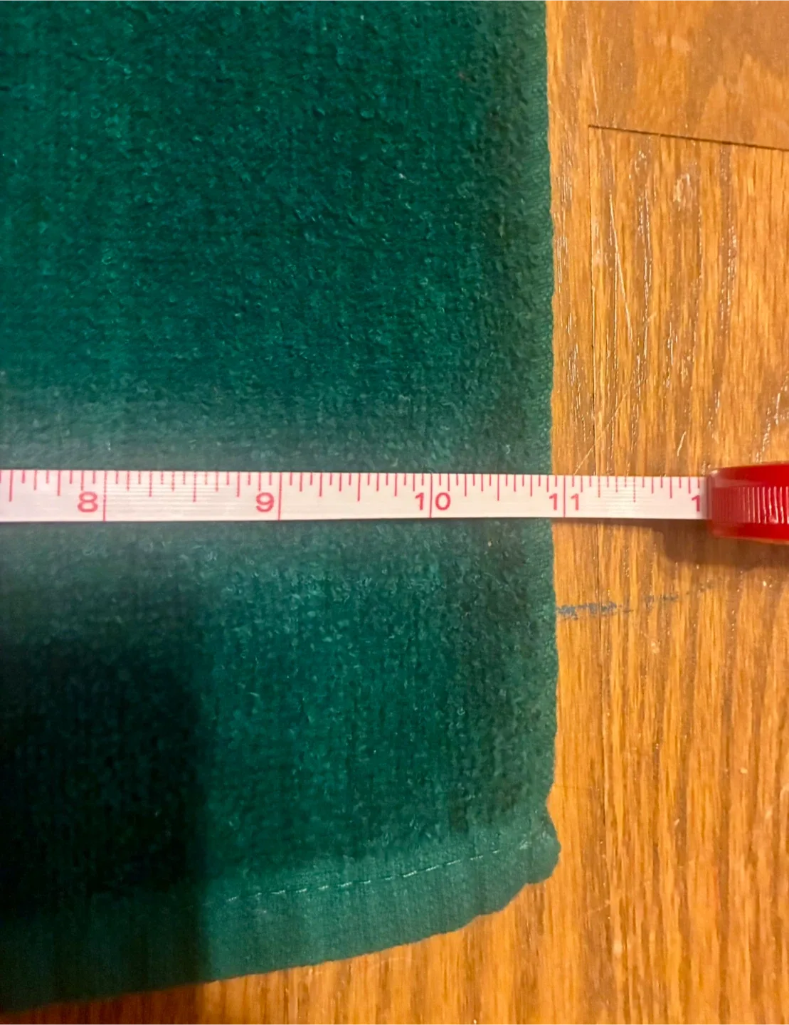 Set of 2 Christmas Hand Towels image indicator(5)