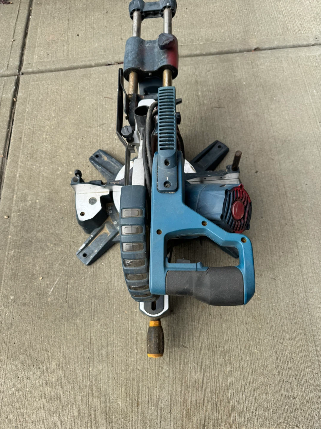 Compound sliding Mitre Saw - photo 4