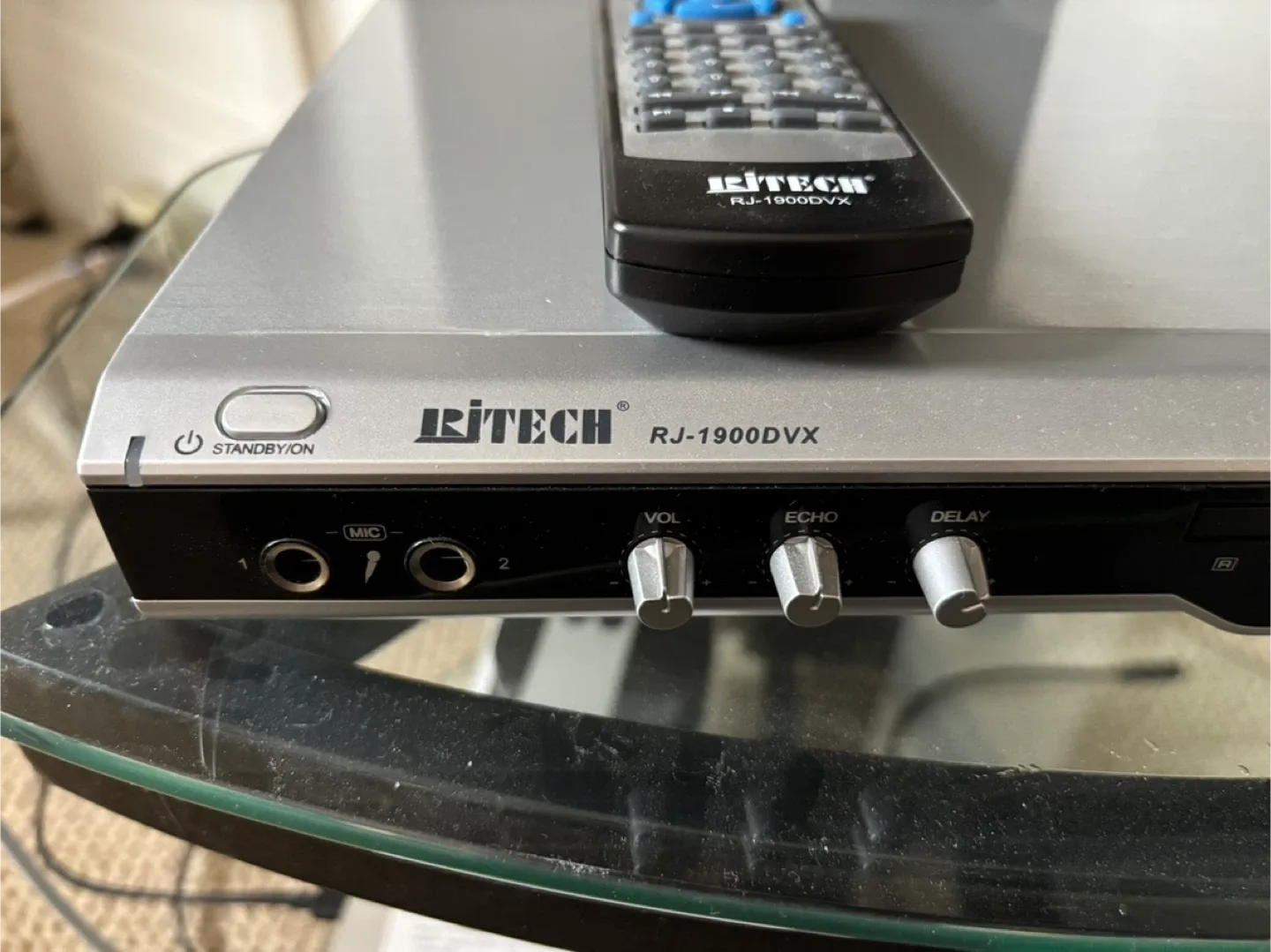 RITECH RJ-1900DVX Karaoke Player w/ Remote image indicator(2)