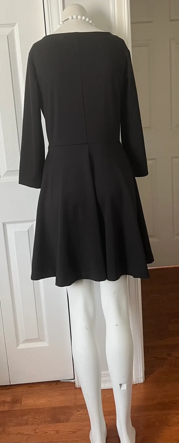 GAP Black Dress - Size 8 image indicator(4)
