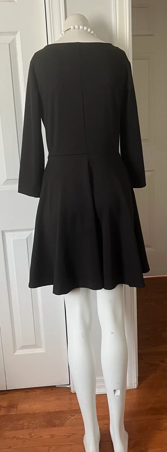 GAP Black Dress - Size 8 image indicator(7)