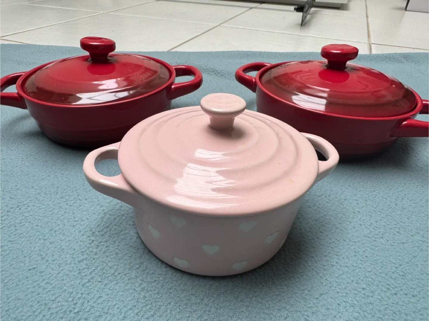 Red & Pink Ceramic Casserole Dishes with Lids image indicator(2)