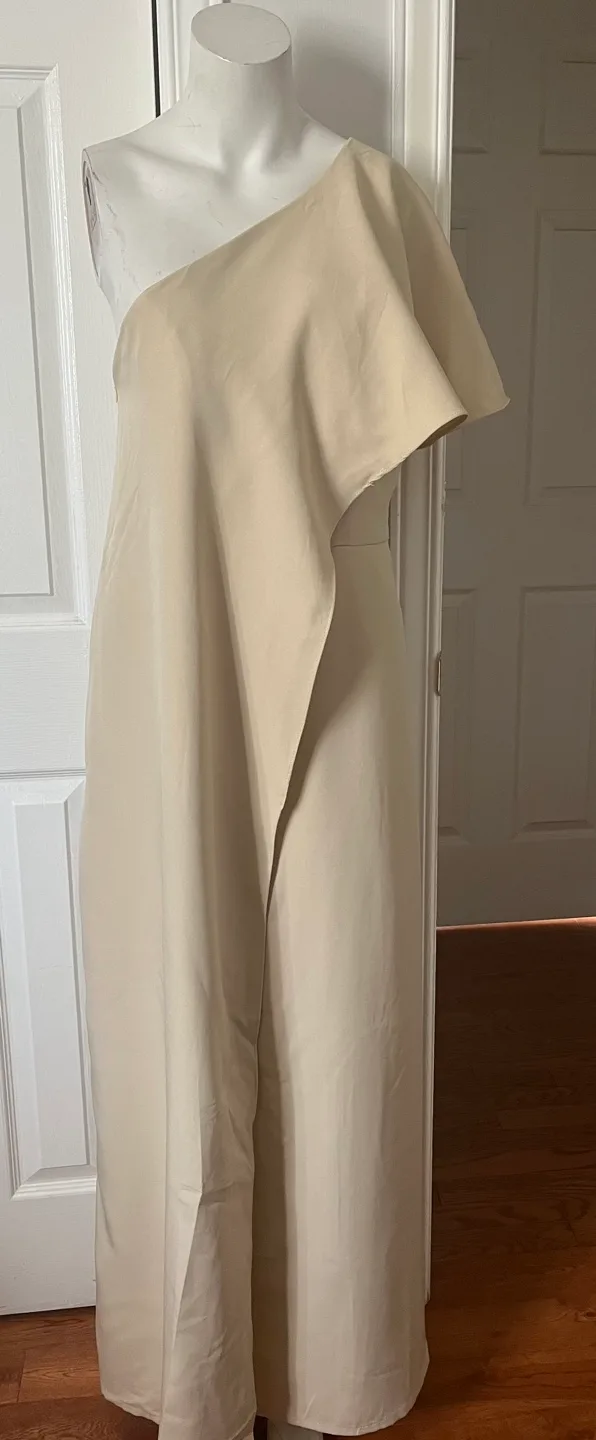 Party Prom stylesh jumpsuit - Size 14 image indicator(3)