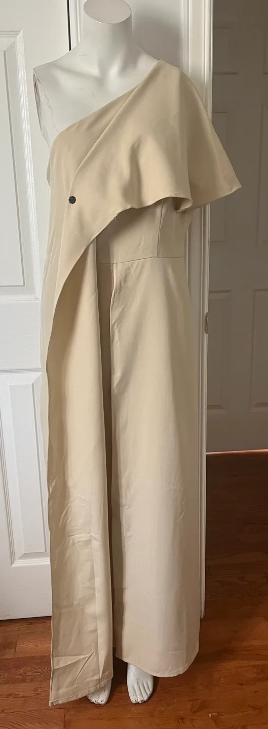 Party Prom stylesh jumpsuit - Size 14 image indicator(4)