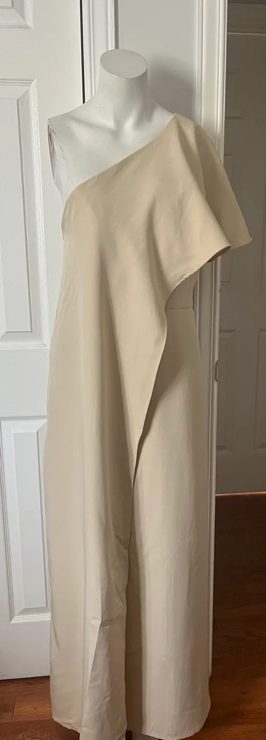 Party Prom stylesh jumpsuit - Size 14 image indicator(2)