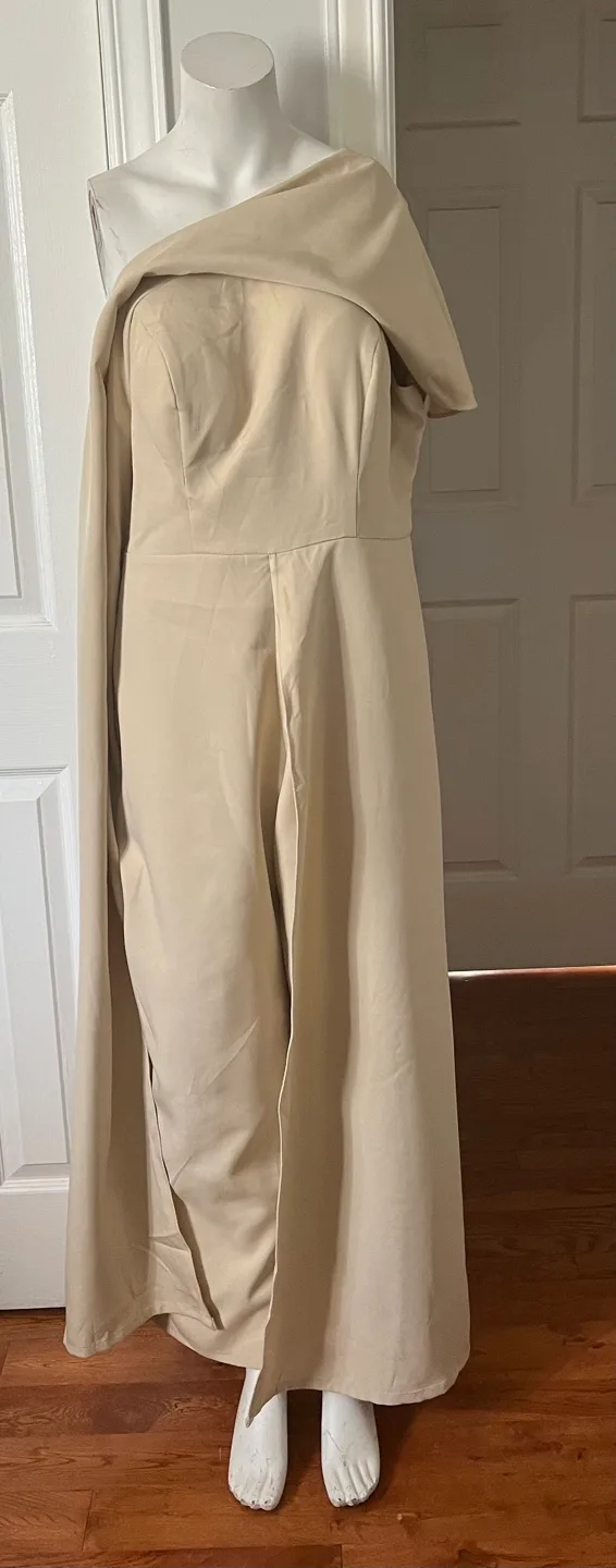 Party Prom stylesh jumpsuit - Size 14 image indicator(10)