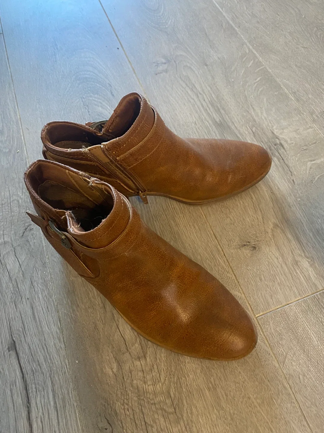 Brown Ankle Boots - Size 6 image indicator(2)