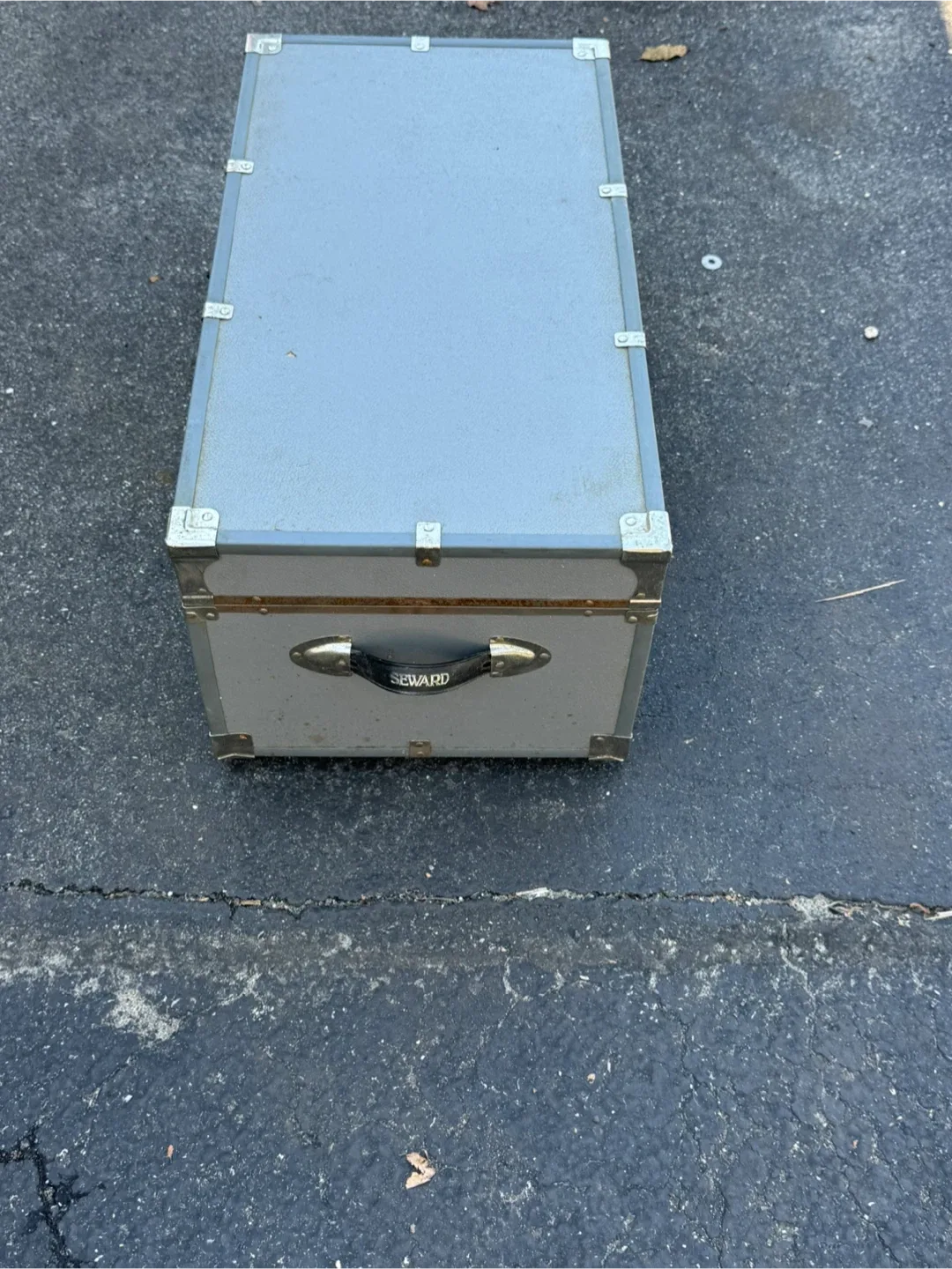 Vintage Seward Trunk image indicator(4)