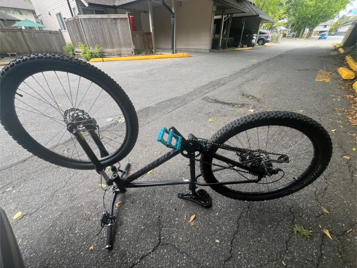 Specialized P. Series Dirt Jumper - Black image indicator(2)