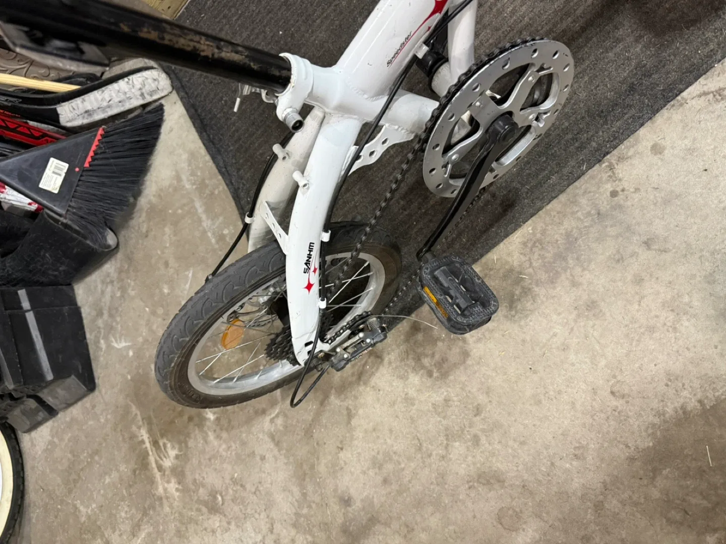 Sanhm Folding Bike - Compact & Portable image indicator(3)