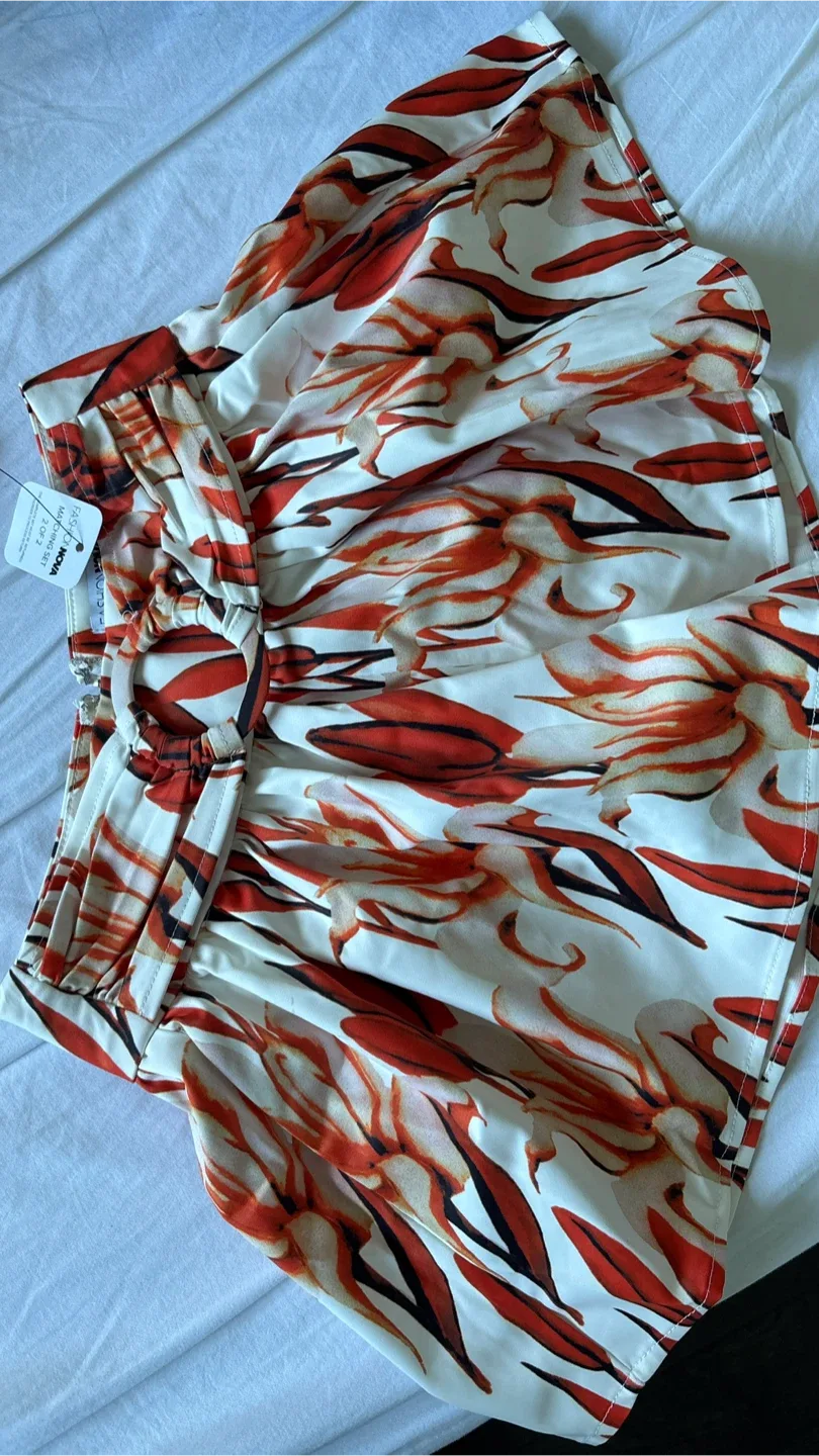 Fashion Nova - Delilah Floral Short Set | SOLD OUT Online! image indicator(5)