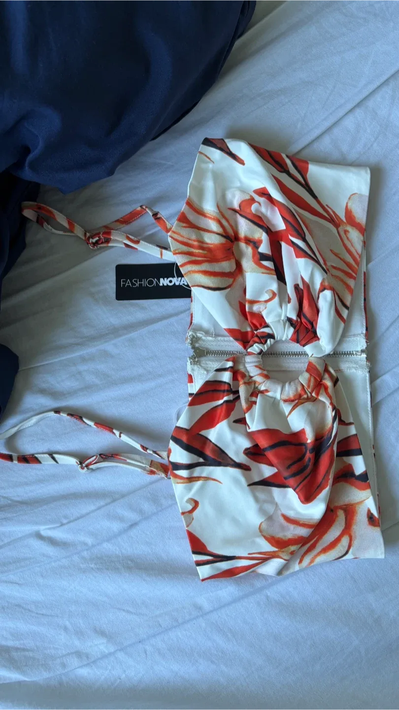 Fashion Nova - Delilah Floral Short Set | SOLD OUT Online! image indicator(4)