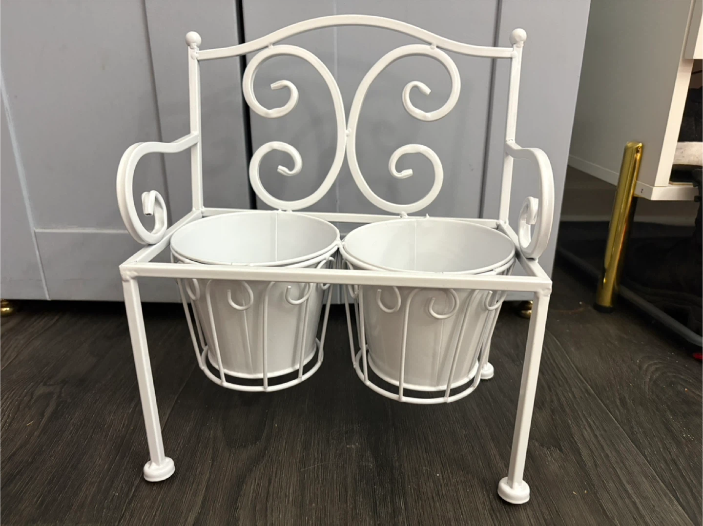 White Metal Bench Plant Holder - photo 3