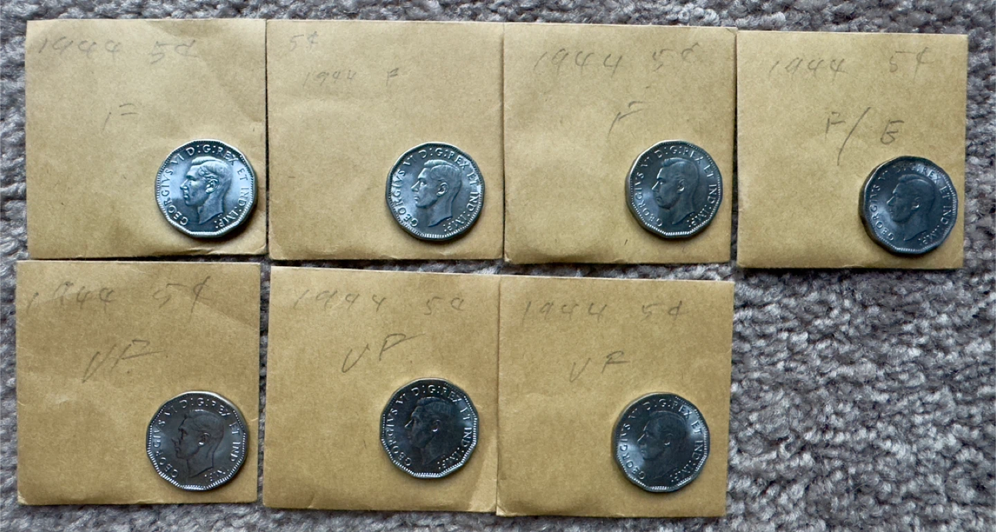Vintage 1944-1945 Canadian 5 Cent Coins - photo 5