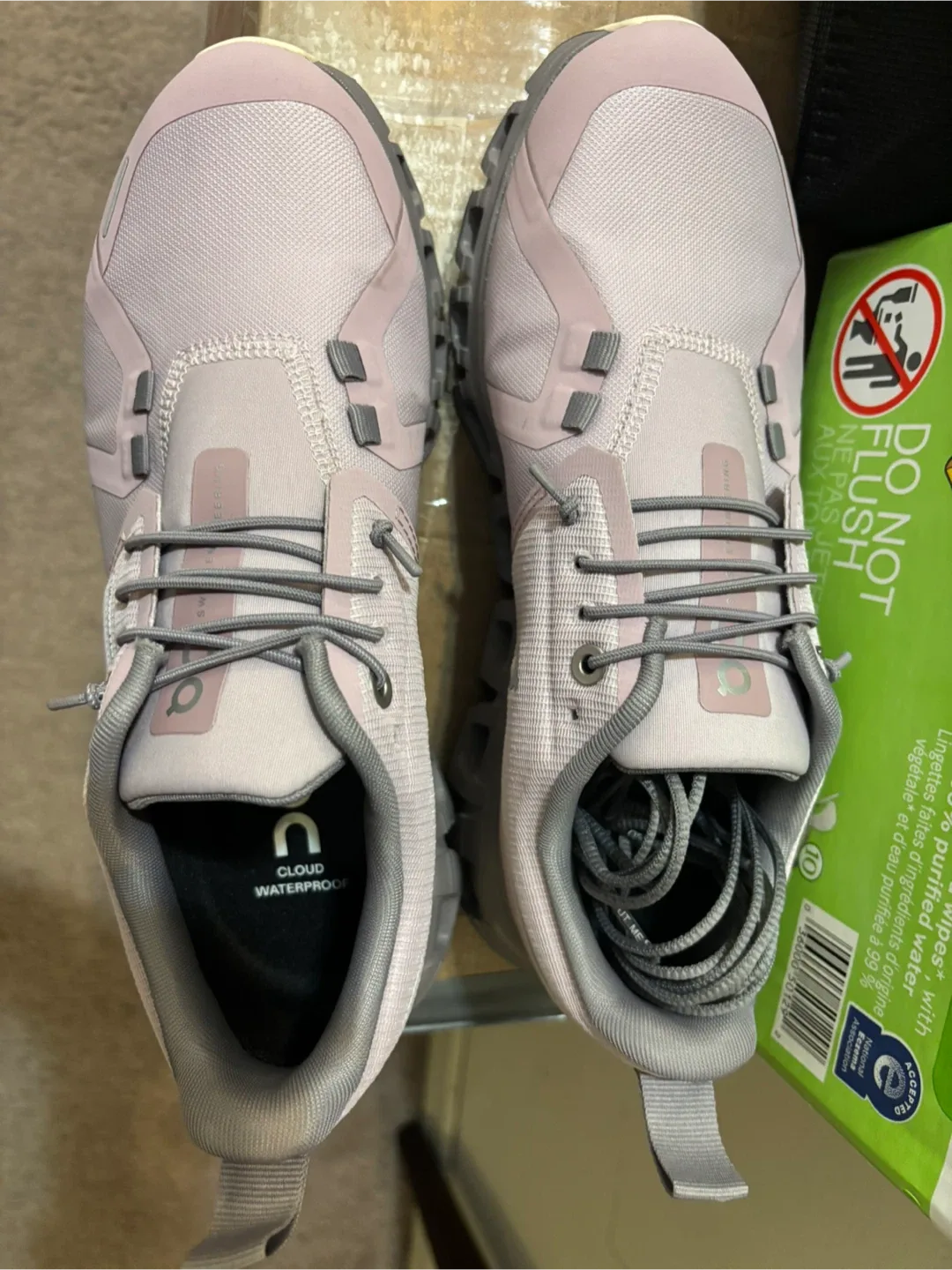 On Cloud Waterproof Women's Trail Running Shoes image indicator(5)