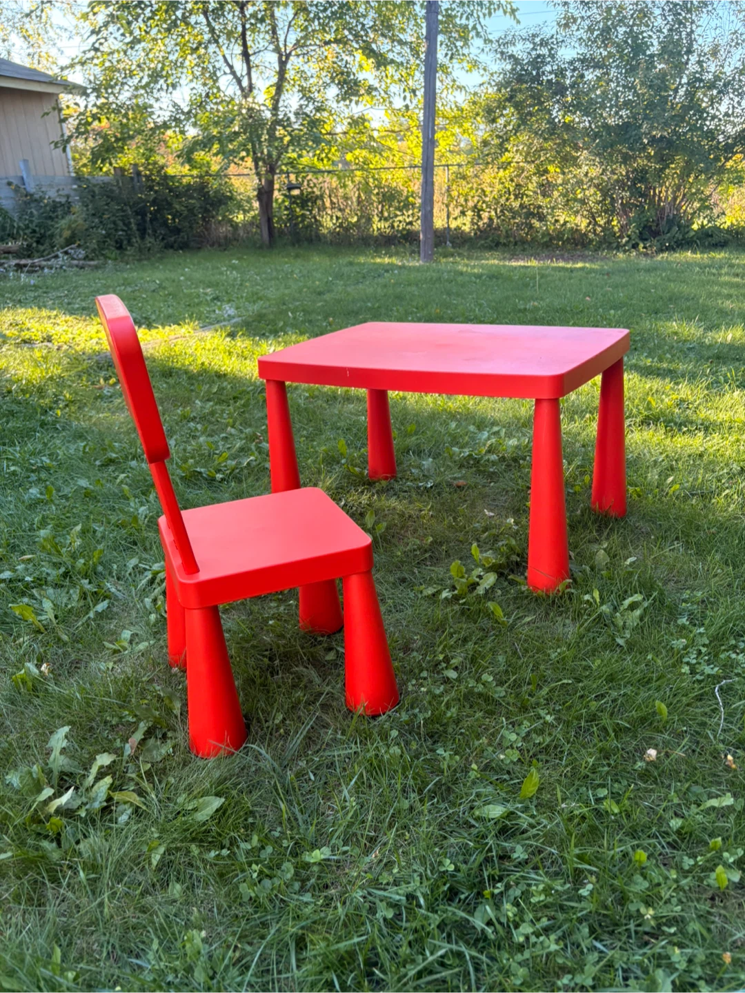 Kids Table and chair