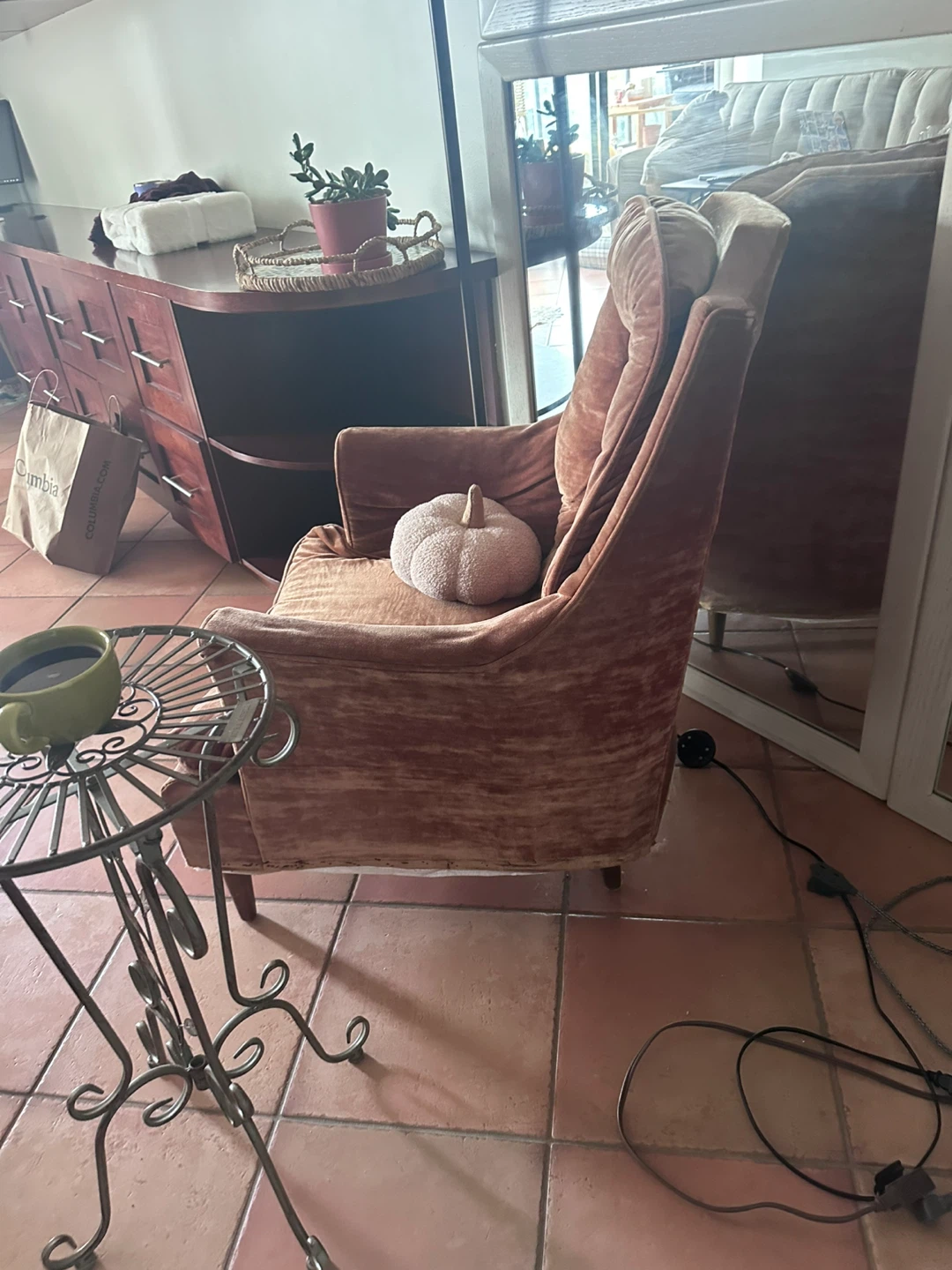 velvet brown arm chair and Pumpkin Pillow - photo 2