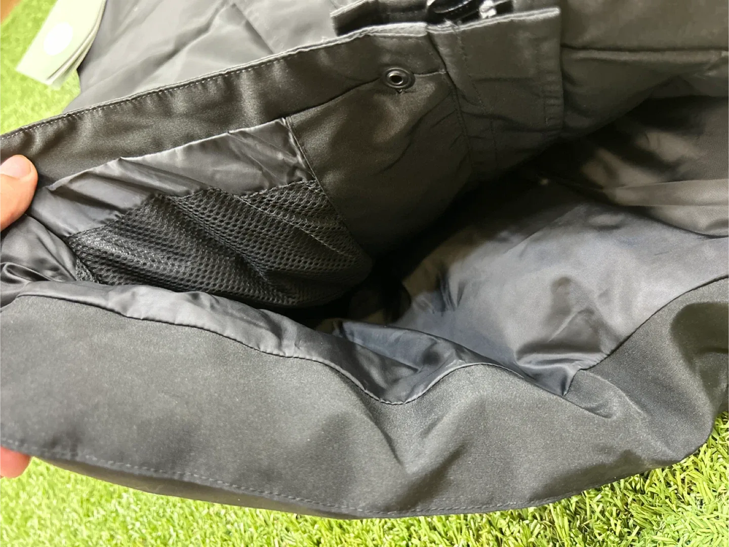 Canada Goose Black Down Vest image indicator(5)