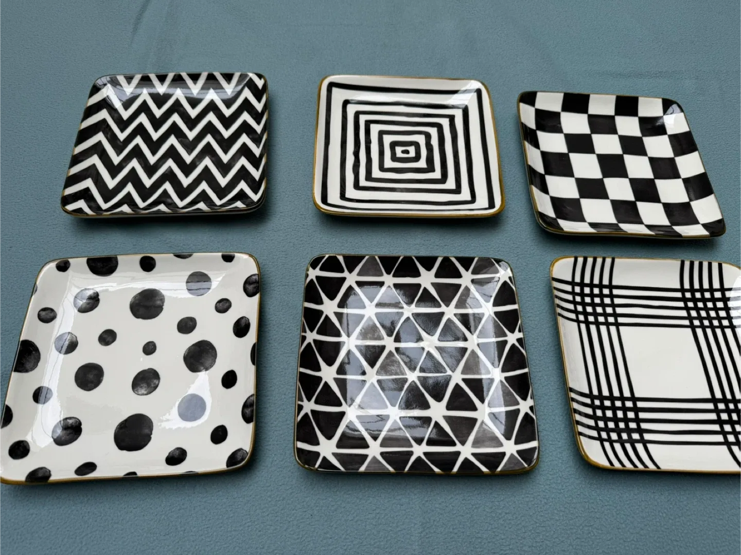 Set of 6 Black & White Patterned Plates thumbnail