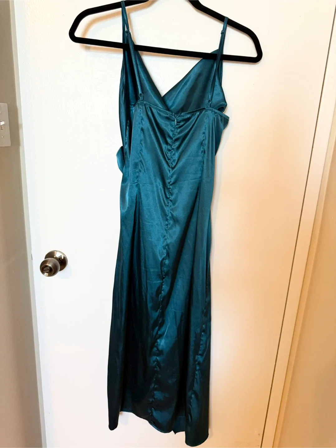 Beautiful dresses-Like New image indicator(3)