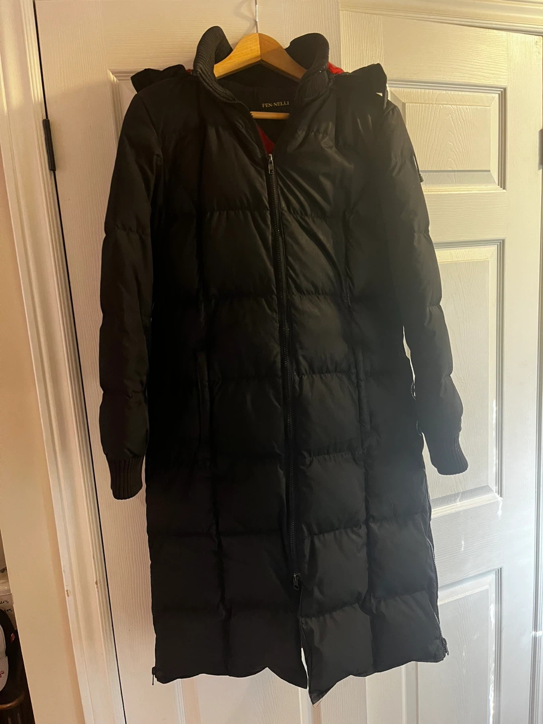 FEN-NELLI Black Puffer Coat 🏆