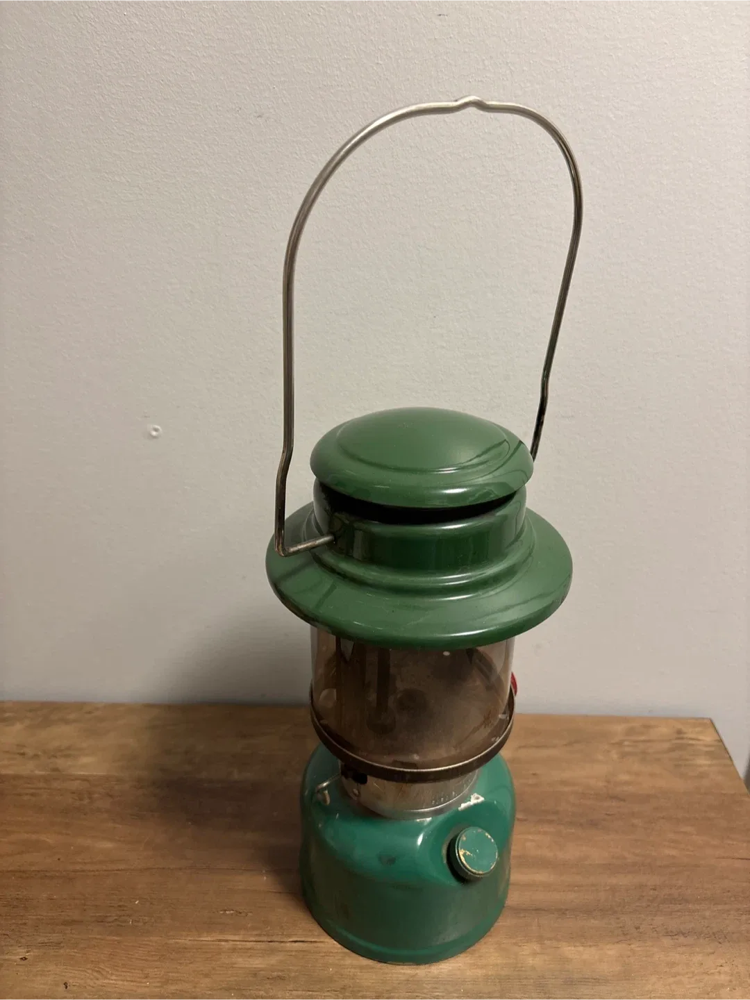Vintage Coleman Model 335 Green Lantern image indicator(7)