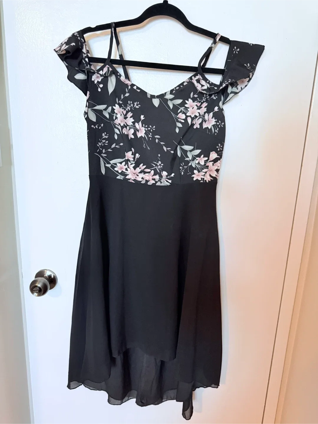 Black Floral Dress image indicator(3)