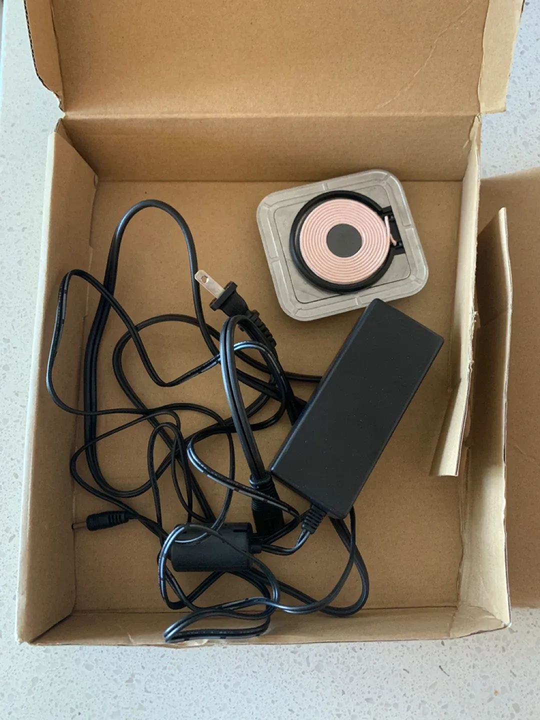 ‼️MOVING SALE‼️ DuPont Corian Charging Surface - NEW image indicator(2)