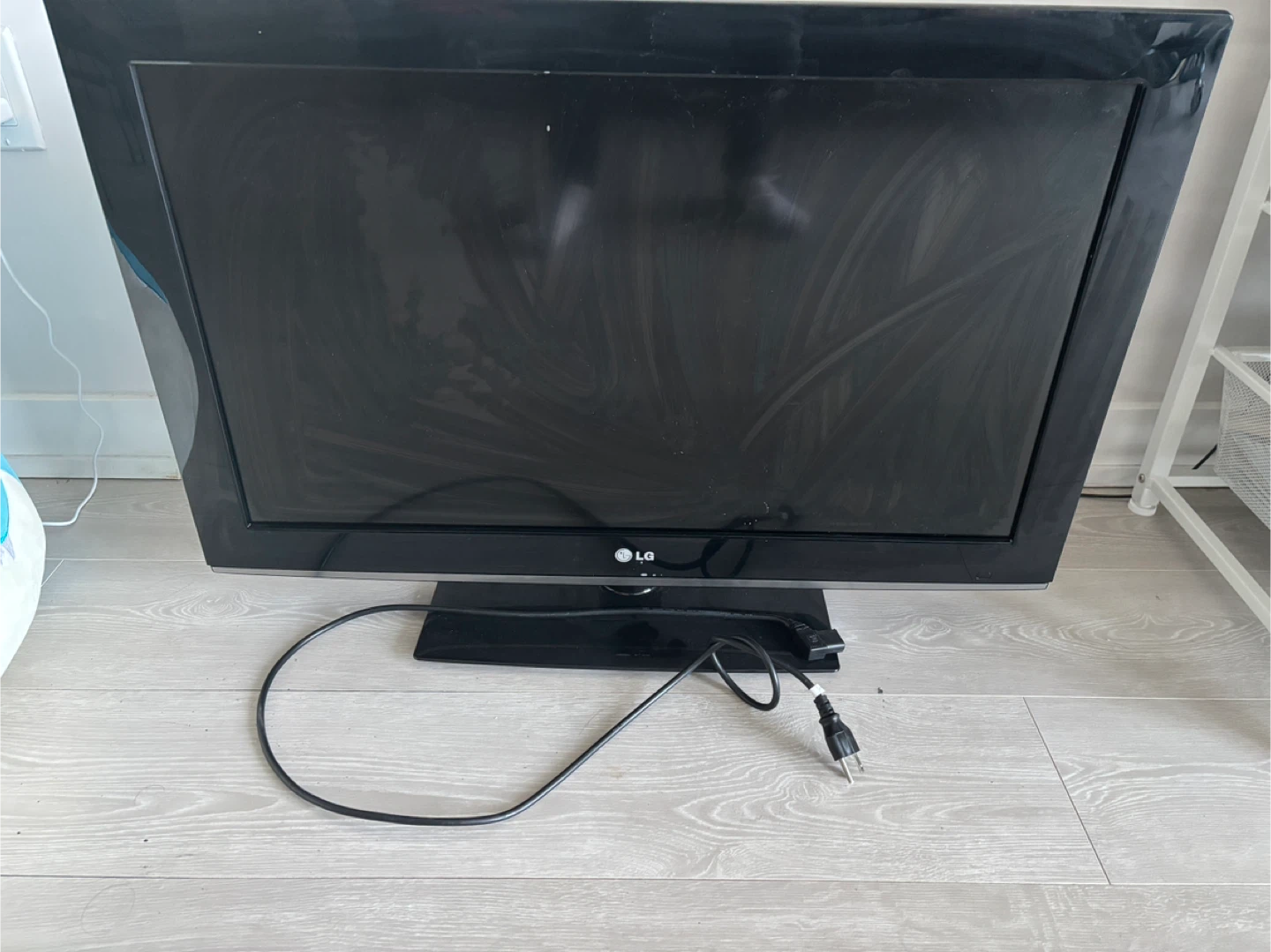 LG TV #freecycle