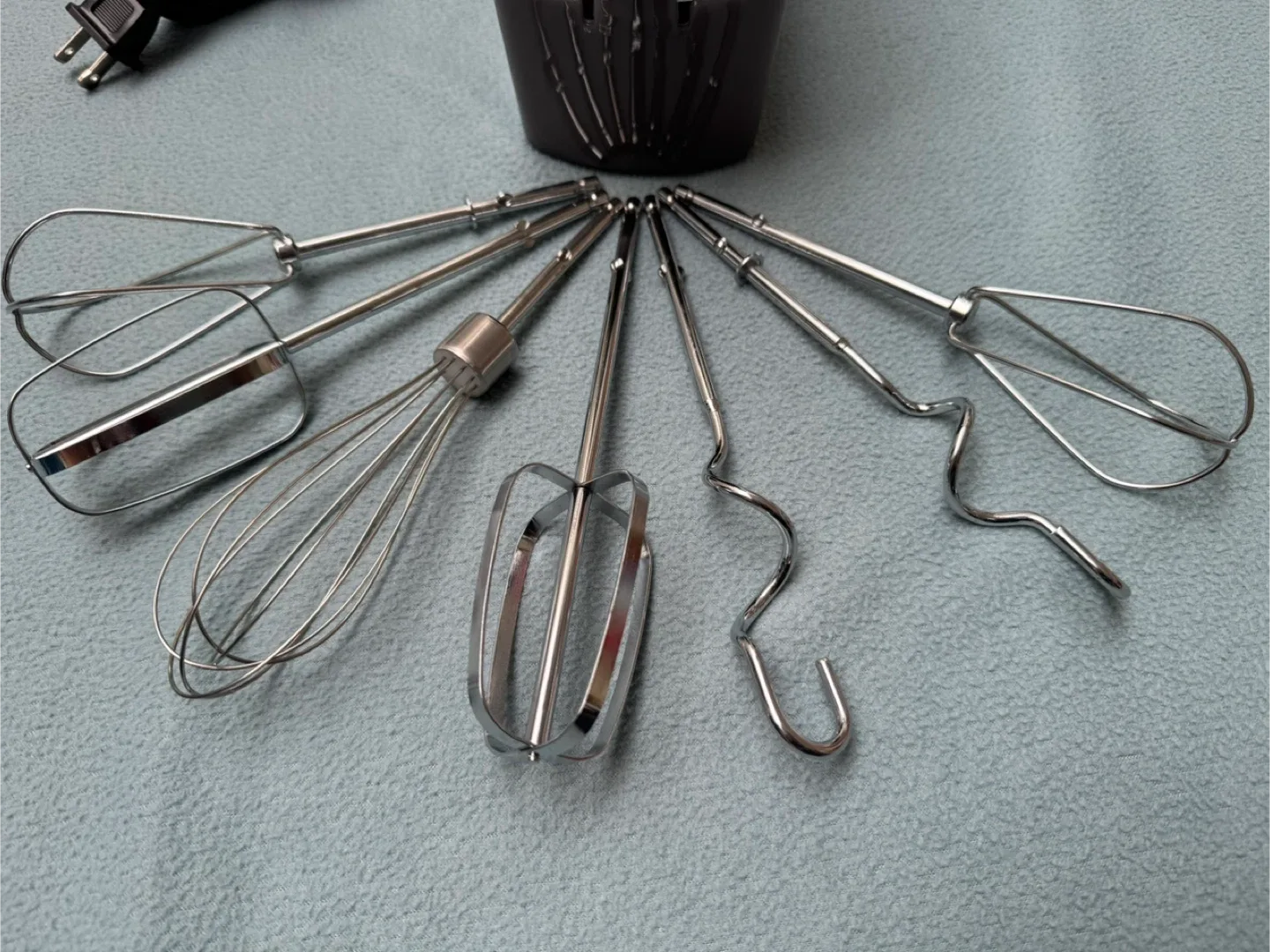 Hamilton Beach Hand Mixer w/ Attachments thumbnail