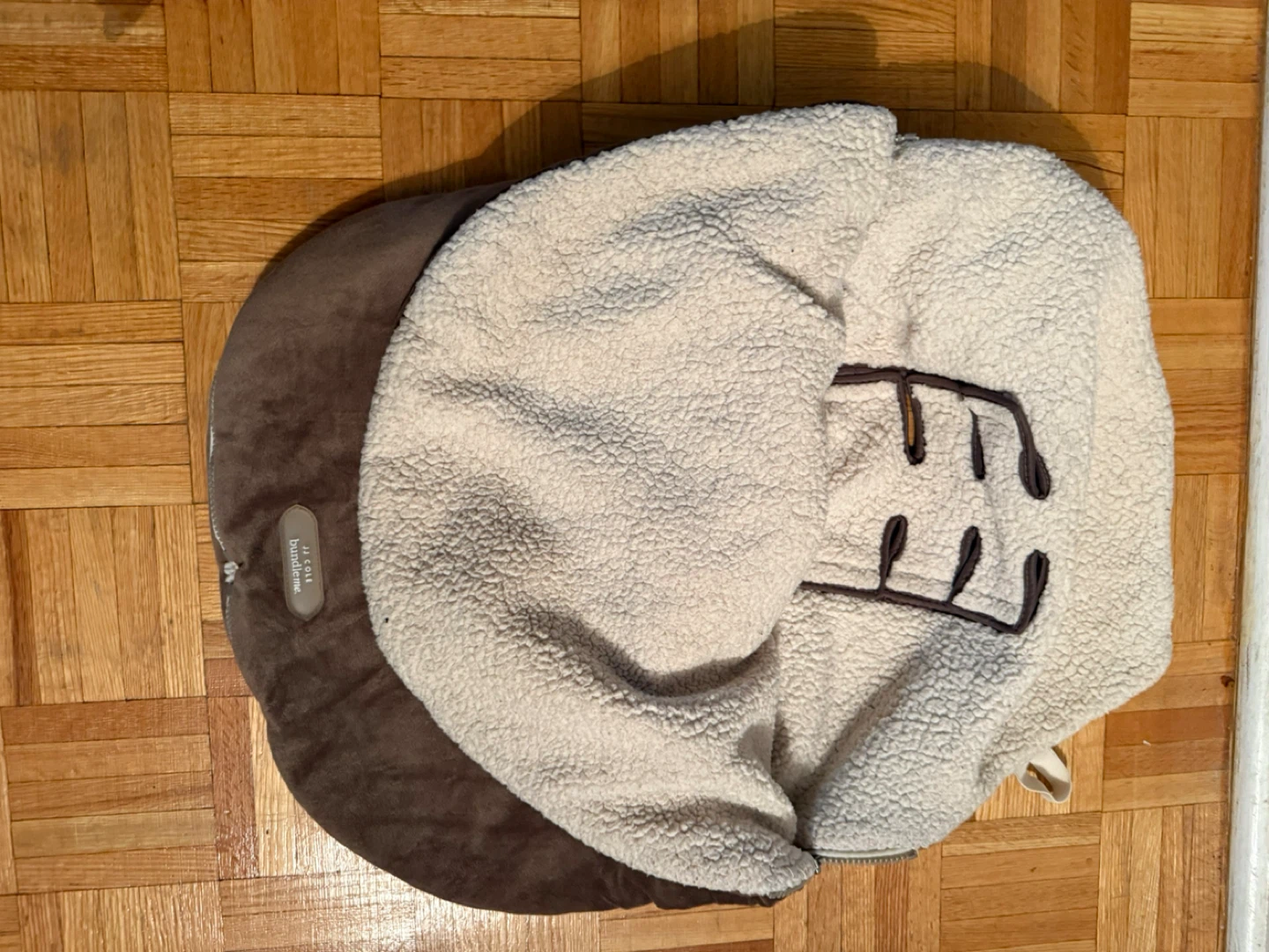 Barefoot Dreams CozyChic Infant Snuggler Brown/Cream - photo 3