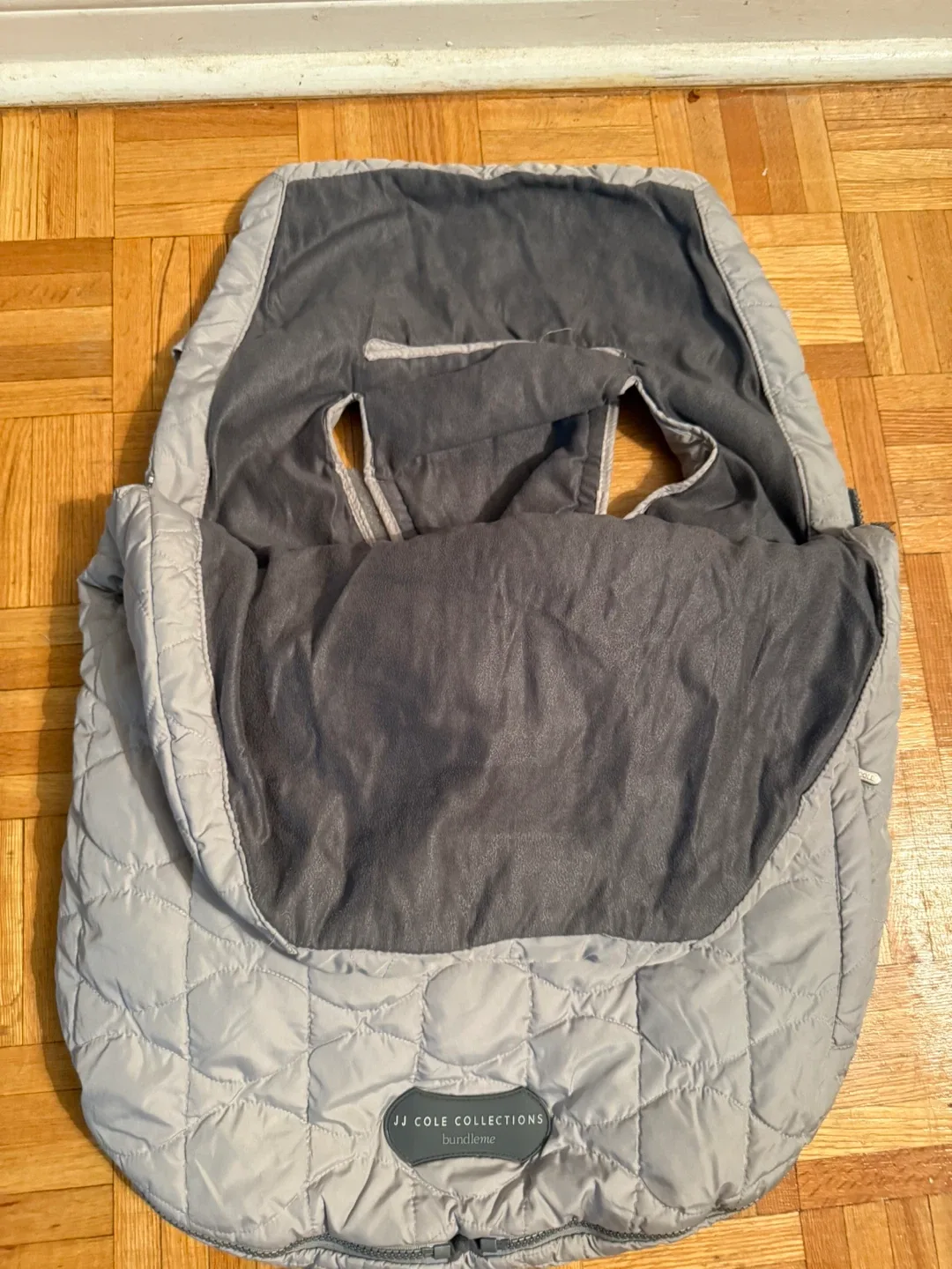 JJ Cole Collections Bundleme Car Seat Cover image indicator(2)