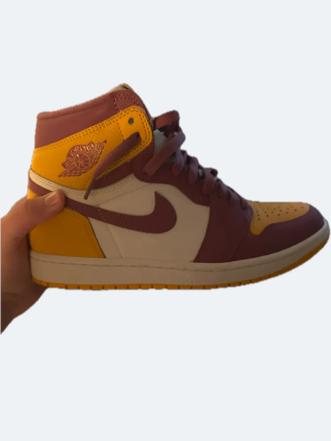 Nike Air Jordan 1 High, Yellow/Burgundy image indicator(3)