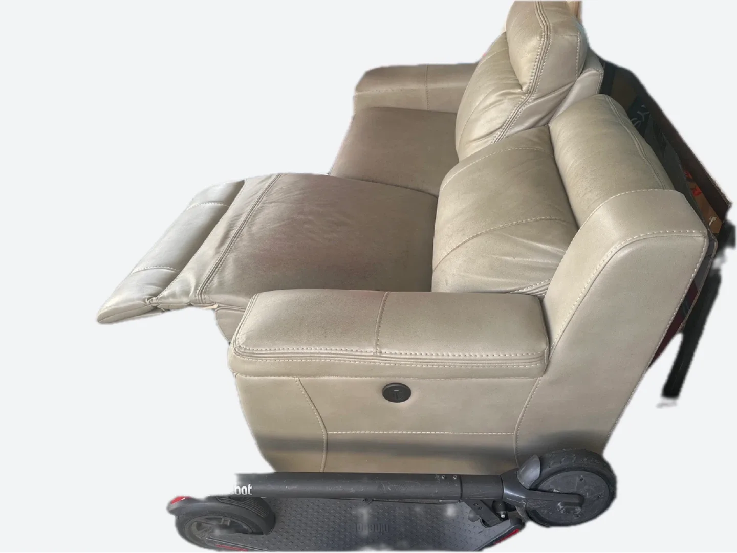 Beige Leather Reclining Sofa image indicator(3)