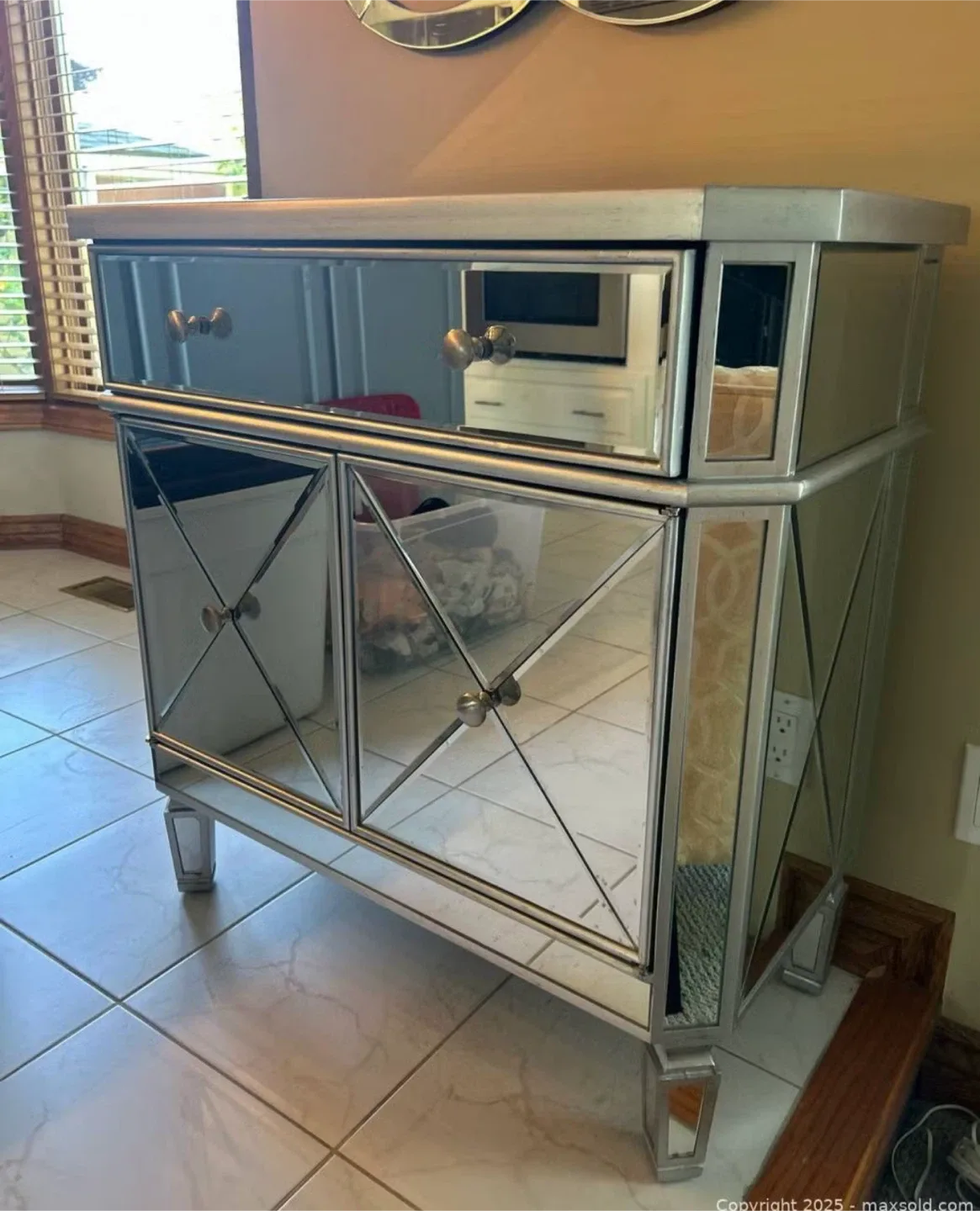 Mirrored Accent Cabinet image indicator(2)