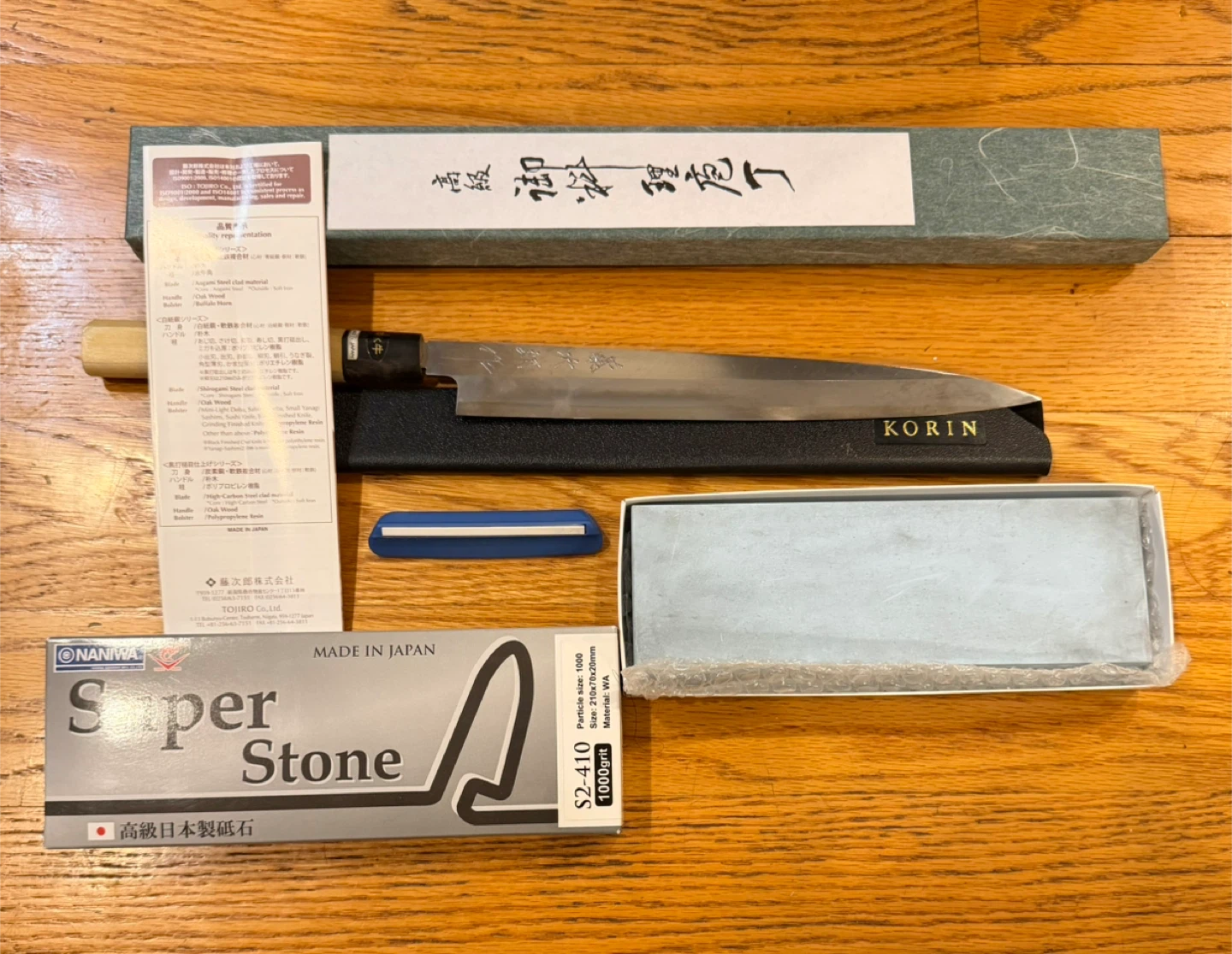 Yanagiba Japanese Knife + Naniwa Sharpening Stone